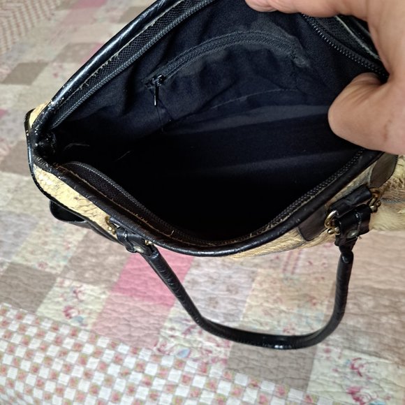 Vintage snake skin handbag in good condition. - Picture 6 of 6